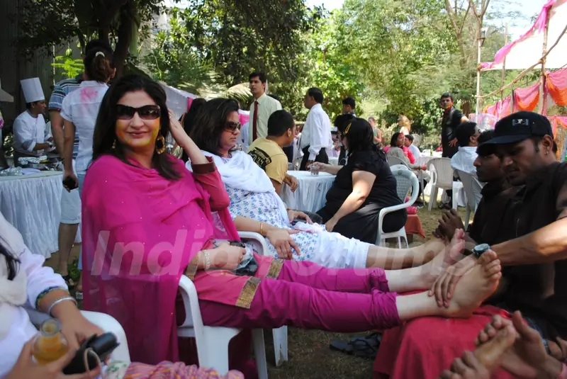 Kunika Lal at Ekta Kapoor, Sanjay Gupta and Kiran Bawa's Holi Party at Versova