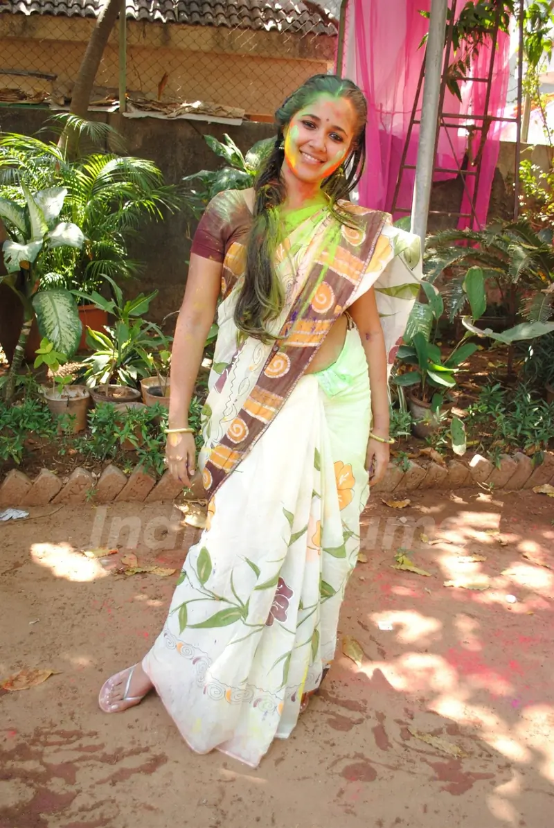 Narayani Shastri at Ekta, Sanjay and Kiran Holi Party at Versova