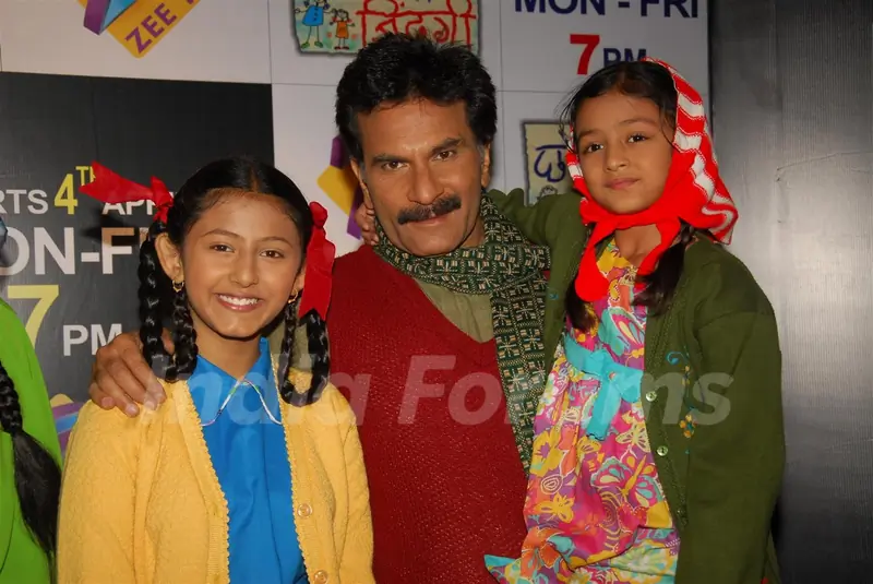 Pavan Malhotra with Richa and Shruti at Press Conference of Zee Tv new show 'Chhoti Si Zindagi'