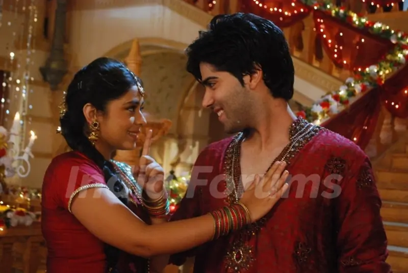 Still image of Viren and Nivideta