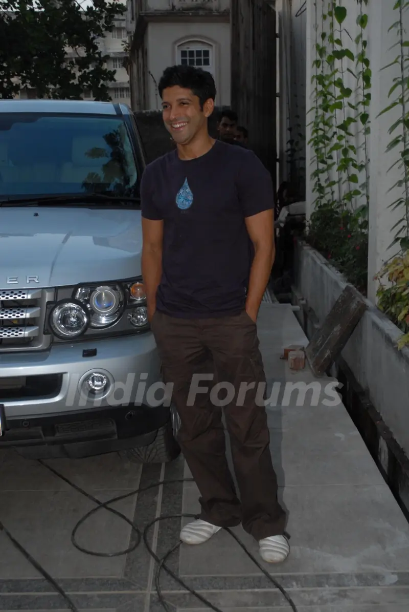 Farhan Akhtar at Shahrukh Khan's cricket screening at Mannat
