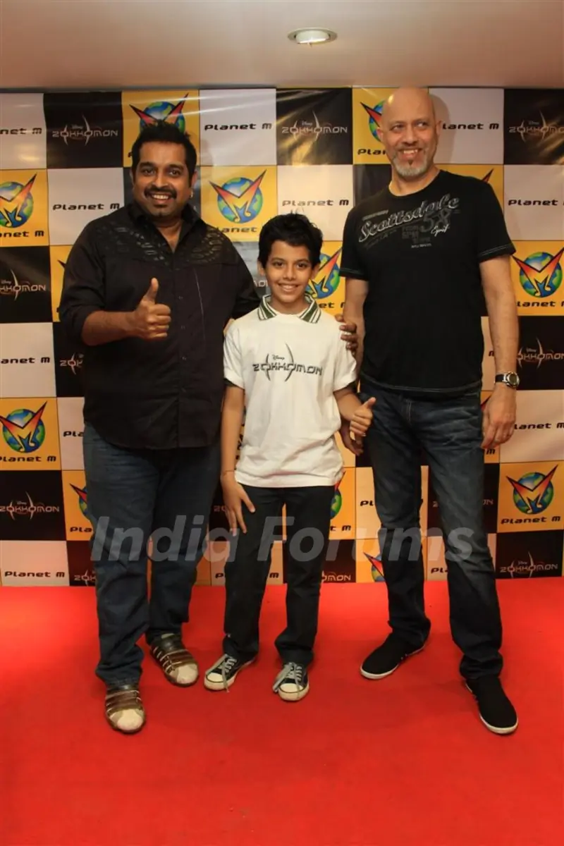 Shankar Mahadevan, Darsheel and Loy at Music launch of movie 'zokkomon' at Planet M,Churchgate,Mumba