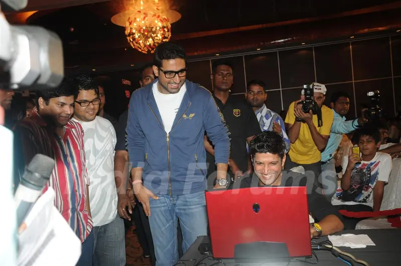 Abhishek and Farhan at Zapak.com Game film event at Novotel