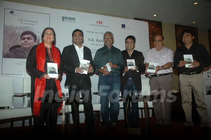 Mani Ratnam unveils AR Rahman's The Spirit of Music at Novotel, Juhu, Mumbai. .