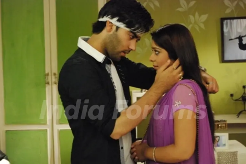 Still image from Chand Chupa Badal Mein