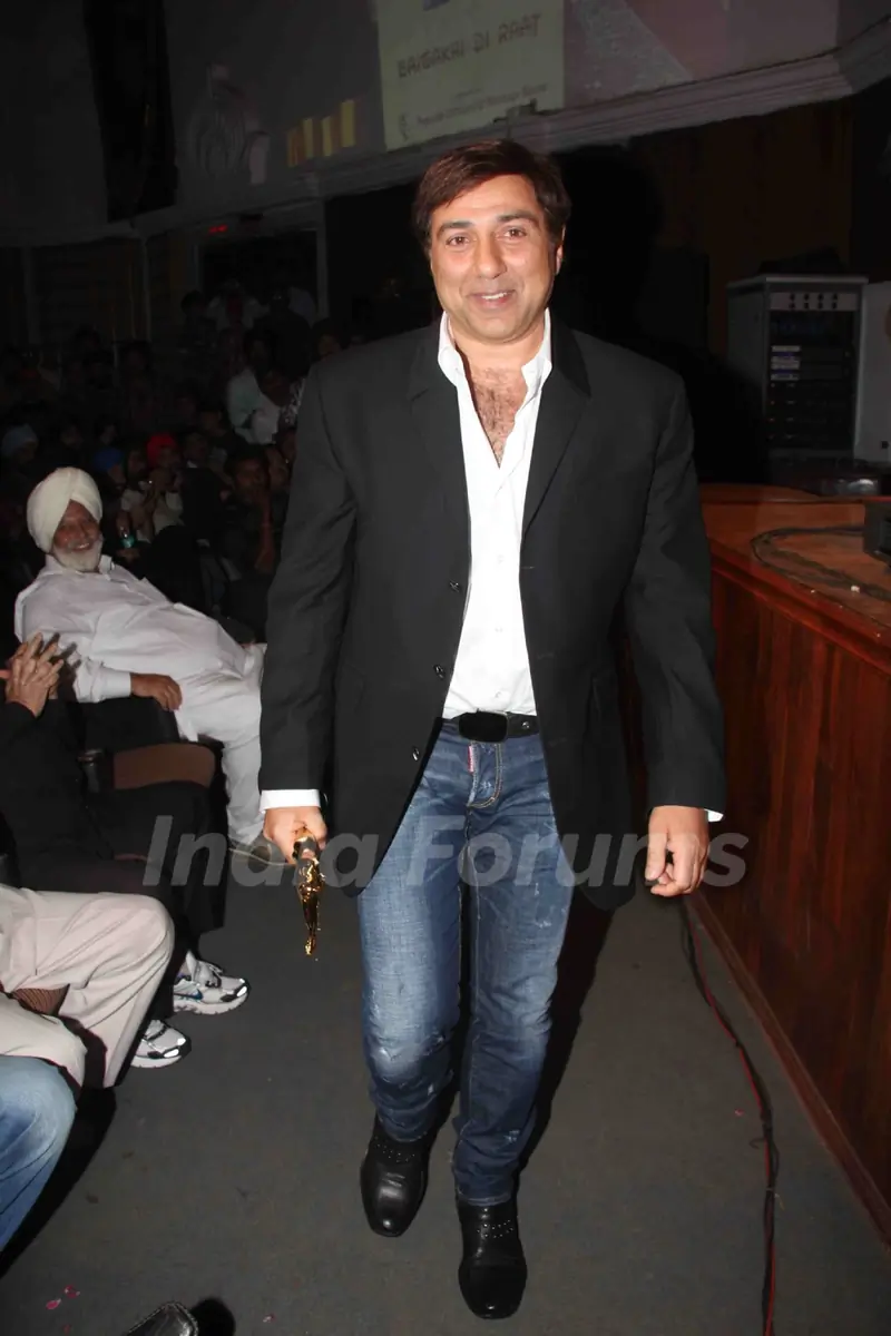Sunny Deol at Baisakhi Di Raat celebration by Punjab cultural and Heritage Board