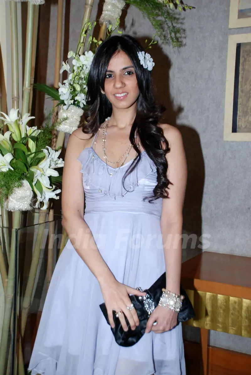 Nishika Lulla at Neeta Lulla collection showcase at JW Marriot