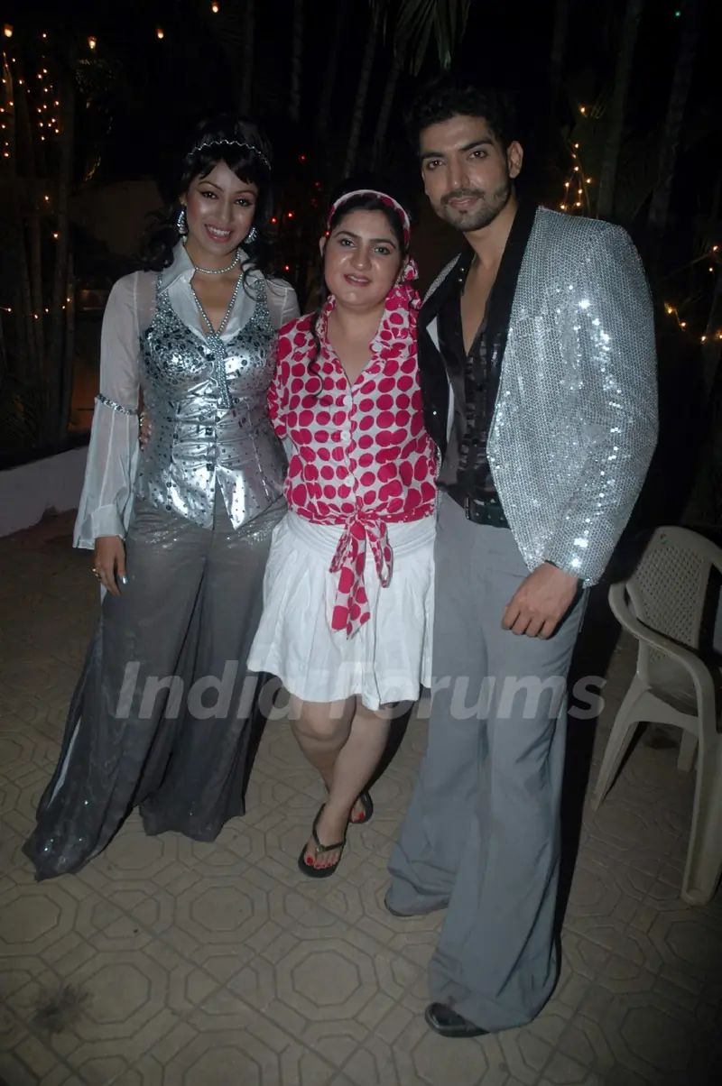 Gurmeet Choudhary with Debina bday bash at Madh with Retro Theme