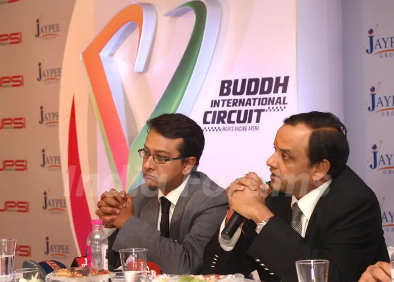 (L to R) Jaypee Group's JPSK Sports MD Smeer Gaur and Chairman  Mukesh Gaur at the unveiling of