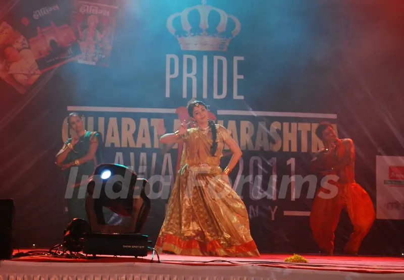 Gujrat Maharashtra awards 2011