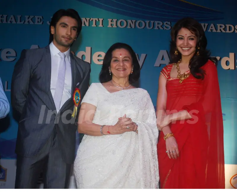 Anushka Sharma, Asha Parekh and Ranveer Singh at Dada Saheb Phalke Awards