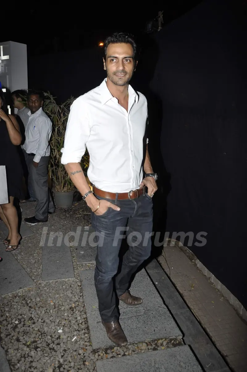 Arjun Rampal at Rohit & Rahul Gandhi store launch, Khar in Mumbai
