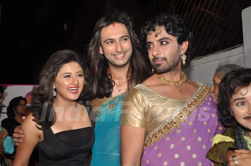 Rohit Khurana, Rashmi Desai, Tina Dutta and Nandish Sandhu at Uttaran success bash at Juhu