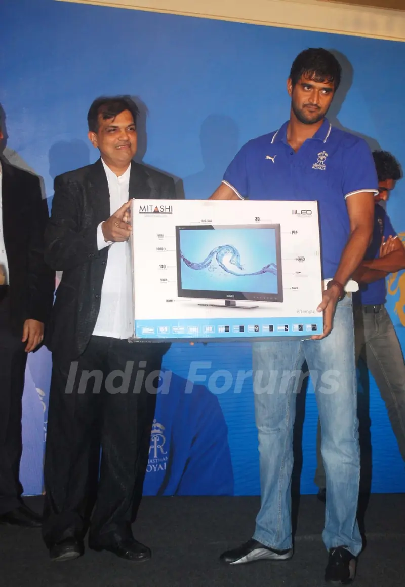 Rajasthan Royals team launches new range of Lcd Mitashi