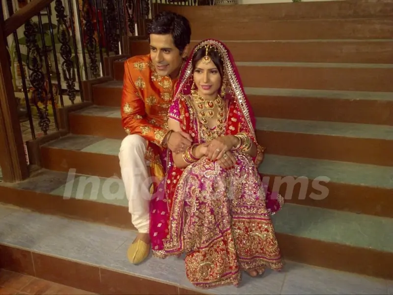 Gunjan Utreja and Priya Ahuja in Chhajje Chhajje Ka Pyar