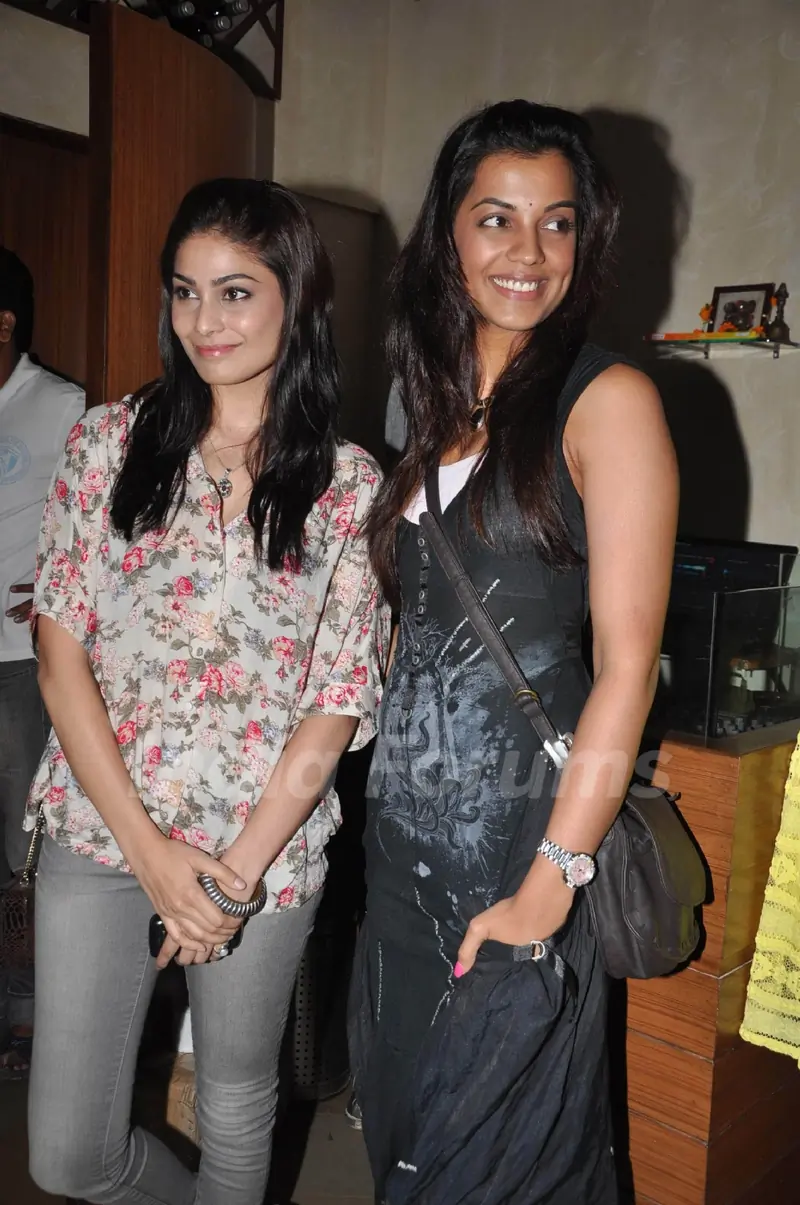Mugdha Godse at Cafe Mangi launch hosted by Nishka Lulla at Khar
