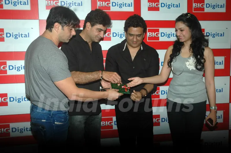 Sohail Khan and Akriti Kakar at Daboo Malik's album 'Tum Milo Na Milo' launch