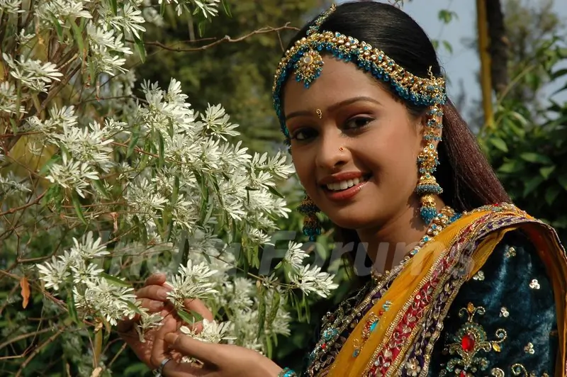 Mugdha as Sanyogita