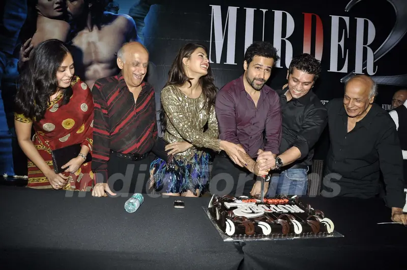 Jacqueline, Emraan, Mukesh and Mahesh Bhatt at Murder 2 success bash at Enigma, Mumbai