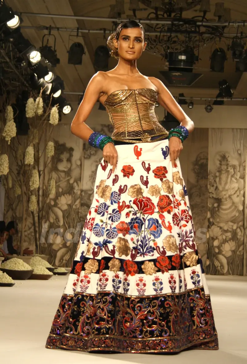 A model showcasing designer Rohit Bal's creation at the Synergy1 Delhi Couture Week,in New Delhi