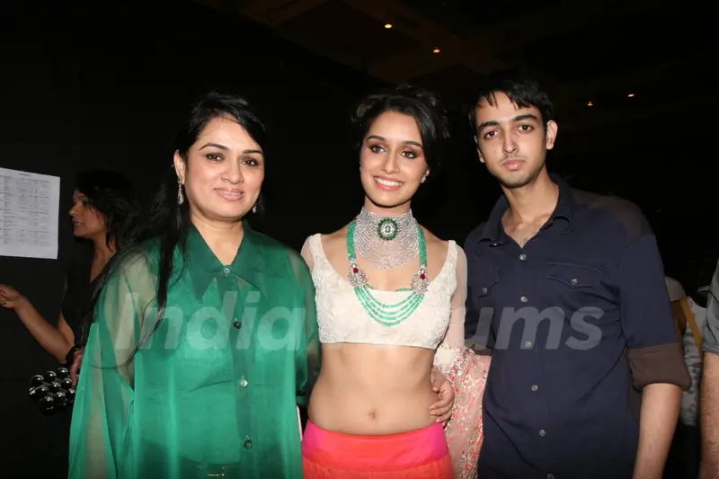 India International Jewellery Week (IIJW) 2011 Day 4 at Hotel Grand Hyatt in Kalina, Mumbai