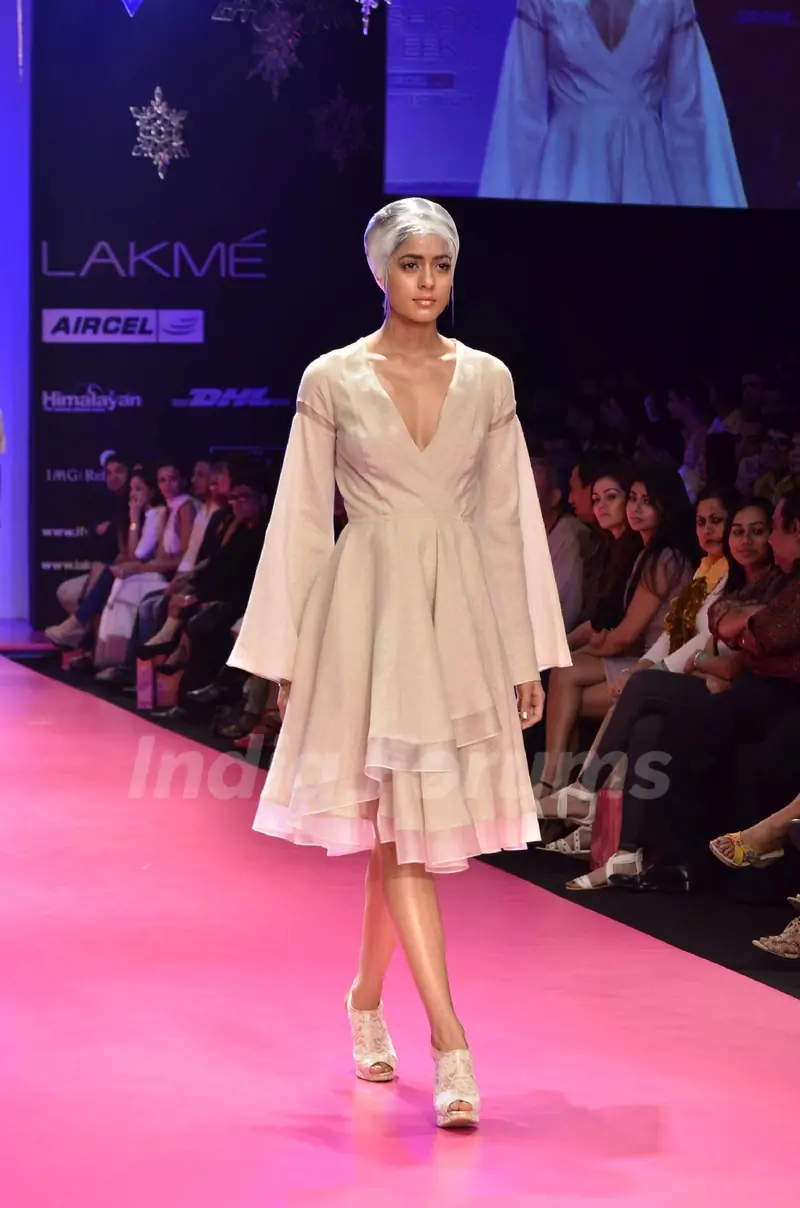 Model displays designer Wendell Rodricks's creation during the Lakme Fashion Week Day 4 in Mumbai. .