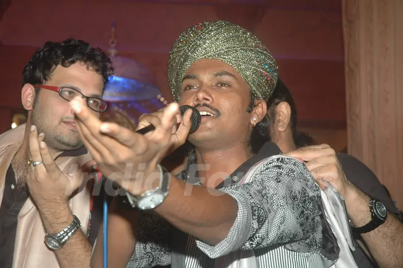 Singers join together for Ganesha album for 3rd rock entertainment at Provogue lounge and Andheri Ka Raja. .