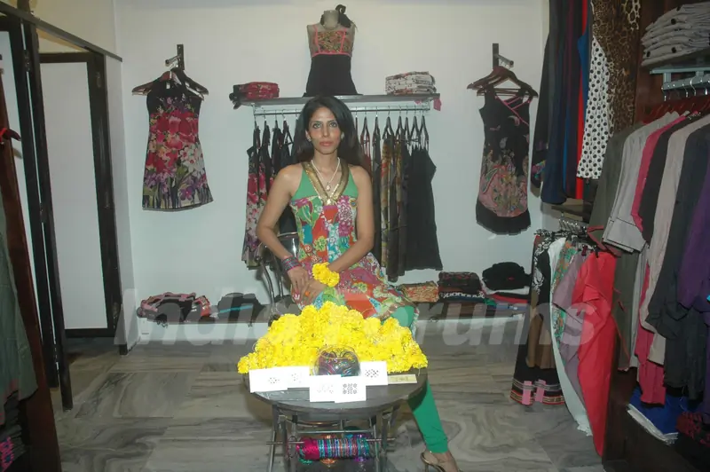 Richa Chadda and Sudeepa Singh at festive collection launch at Golmaal Store Lokhandwala, Andheri on 4th Sept 2011. .