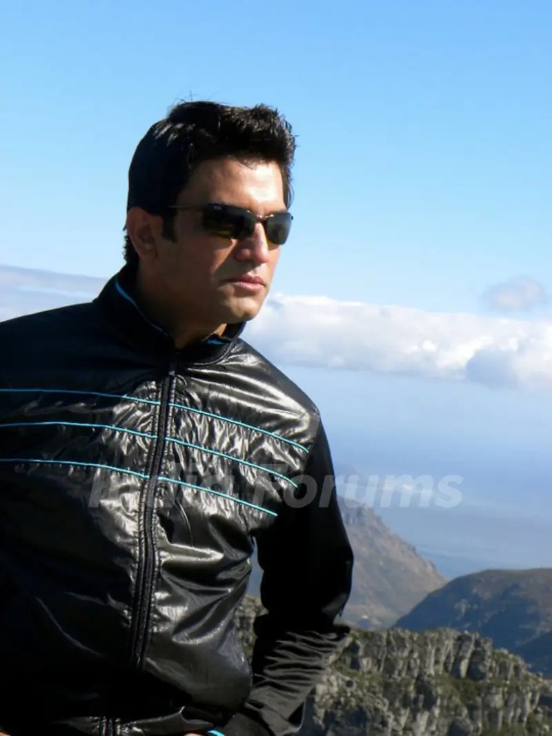 Sharad Kelkar