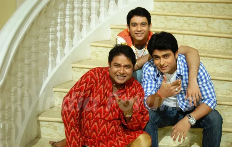 Shoaib Ibrahim with Ashiesh Roy in Sasural Simar Ka