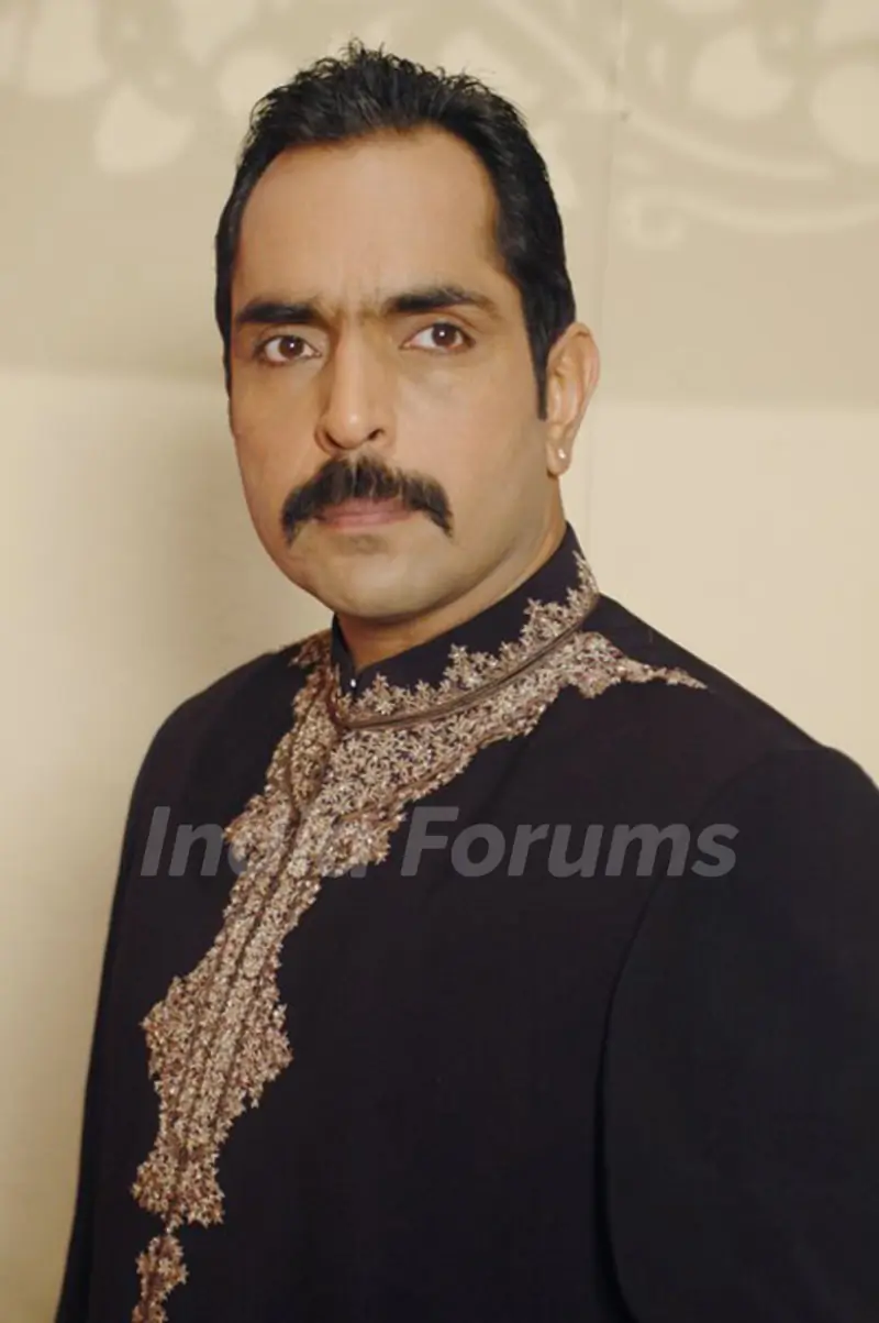 Vishwajeet Pradhan in tvshow Maryaada Lekin Kab Tak?