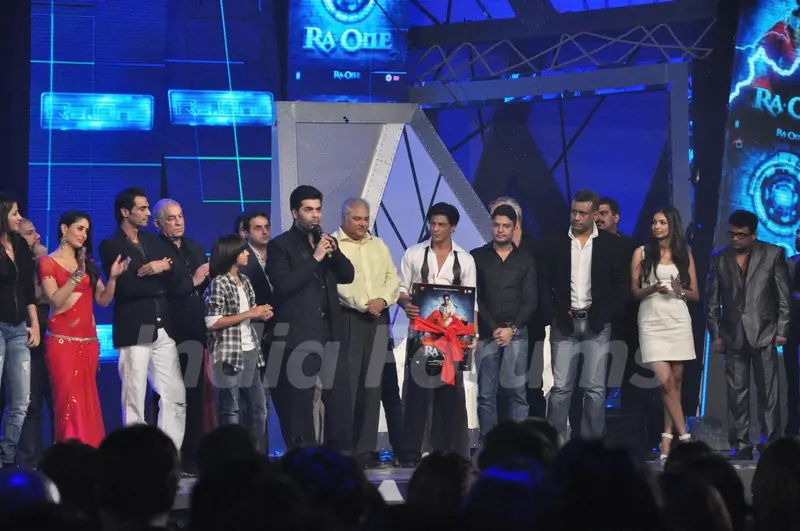 Cast and Crew on the Ra.One music launch