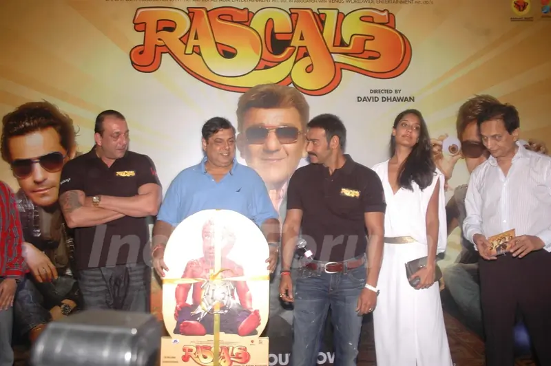 Lisa Haydon, Sanjay Dutt, David Dhawan & Ajay Devgn at the press meet of the film Rascals