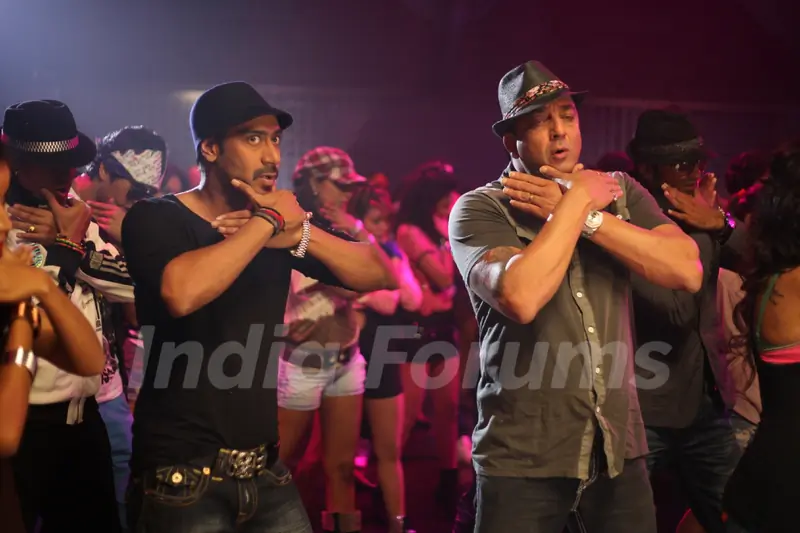 Ajay Devgn and Sanjay Dutt in the movie Rascals