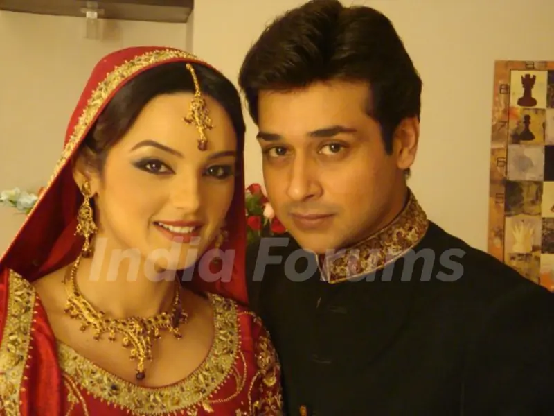 Sadia Khan and Faisal Qureshi in serial Variaan