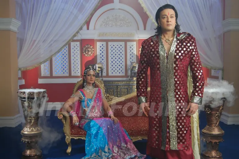 Virendra Singh in Chandragupta Maurya