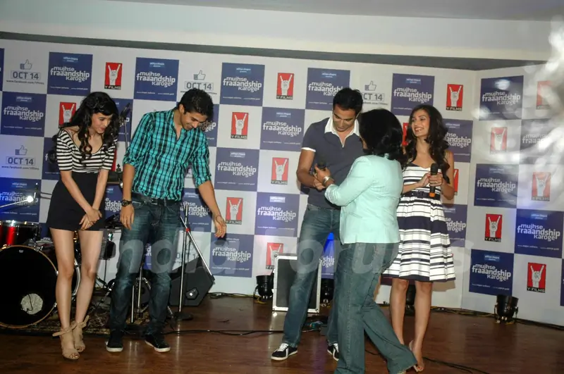 Cast and Crew at Mujhse Fraaandship Karoge music showcase at Yashraj Studios