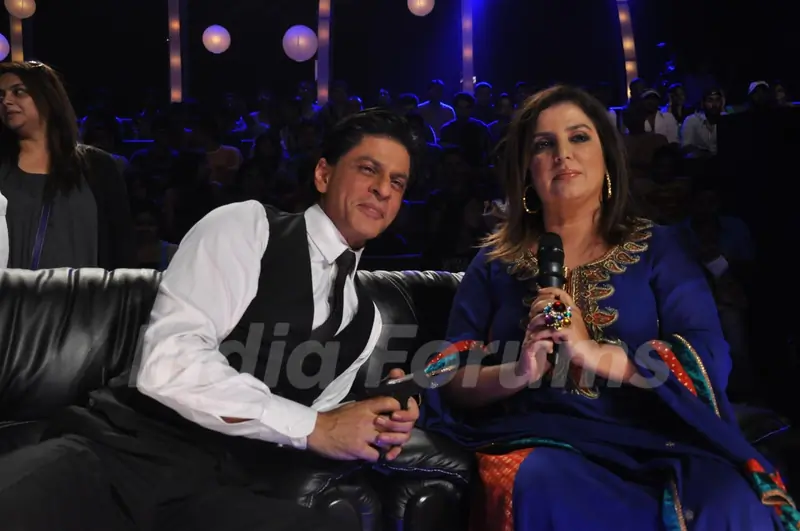 Shah Rukh Khan and Farah Khan at the finale of Just Dance at Filmcity, Mumbai