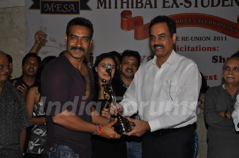 Ajay Devgan felicitated by Ex Mithibai College association headed by Krishna Hegde