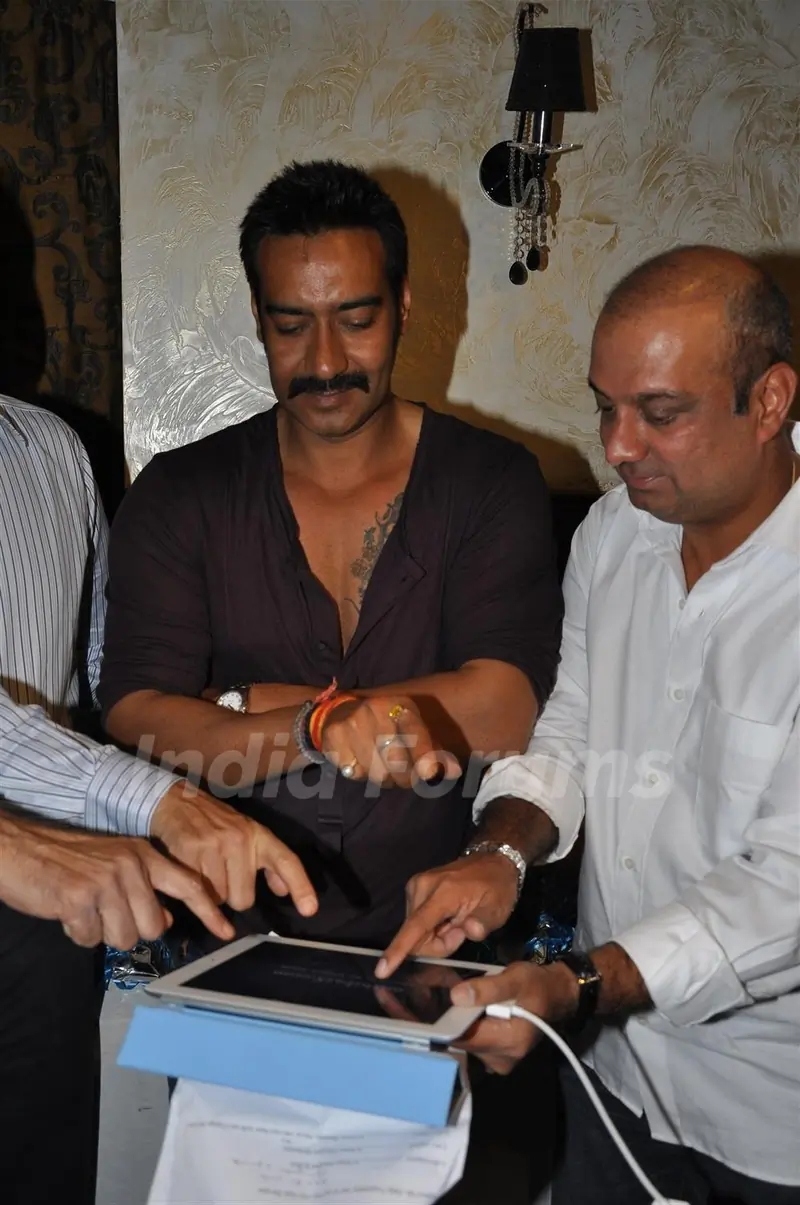 Ajay Devgn felicitated by Ex Mithibai College association headed by Krishna Hegde