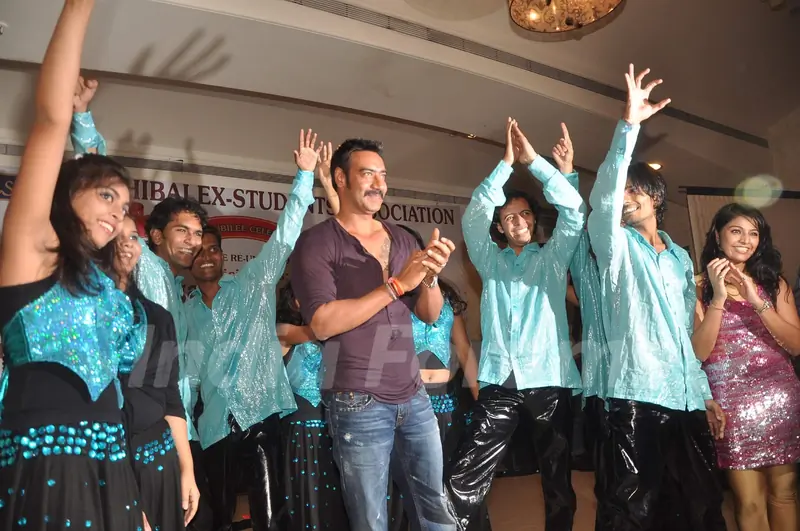 Ajay Devgan felicitated by Ex Mithibai College association headed by Krishna Hegde