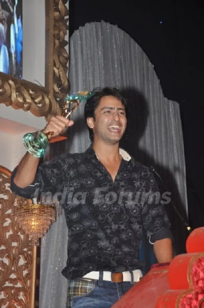 Shaheer Won ITA Award 2011 For Fresh Face Of The Year