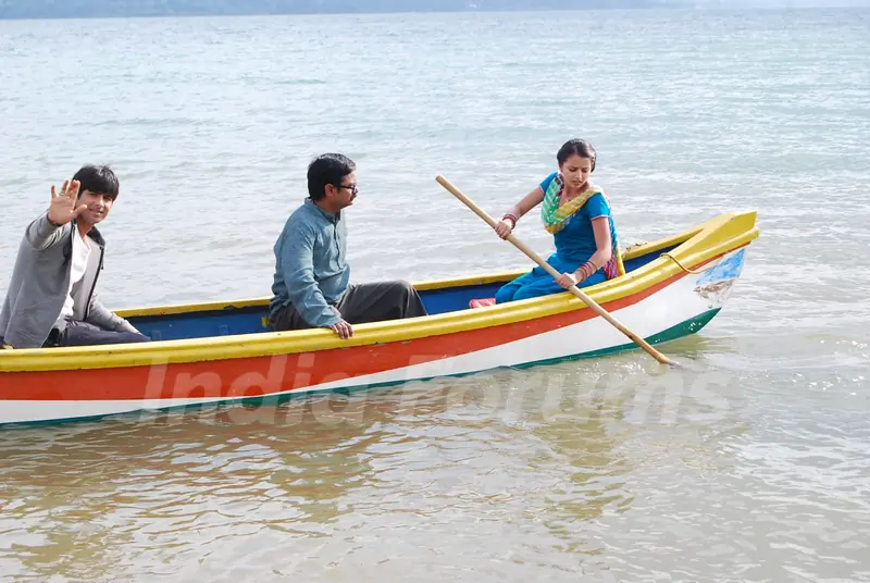 Still scene from tv show Hawan