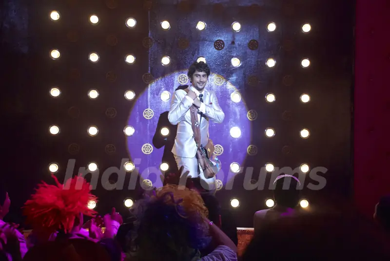 Prateik Babbar as Michael Pinto