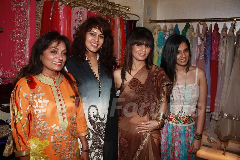 Nishka Lulla at Neeta Lulla previews her latest collection in Khar