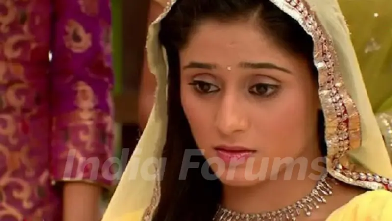 Soumya Seth Navya engagement look in TV Show Navya