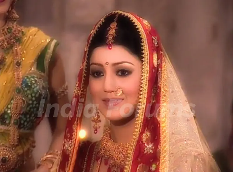 Beautiful Sitaji being adorned for the Rajyabhishek in Ramayan