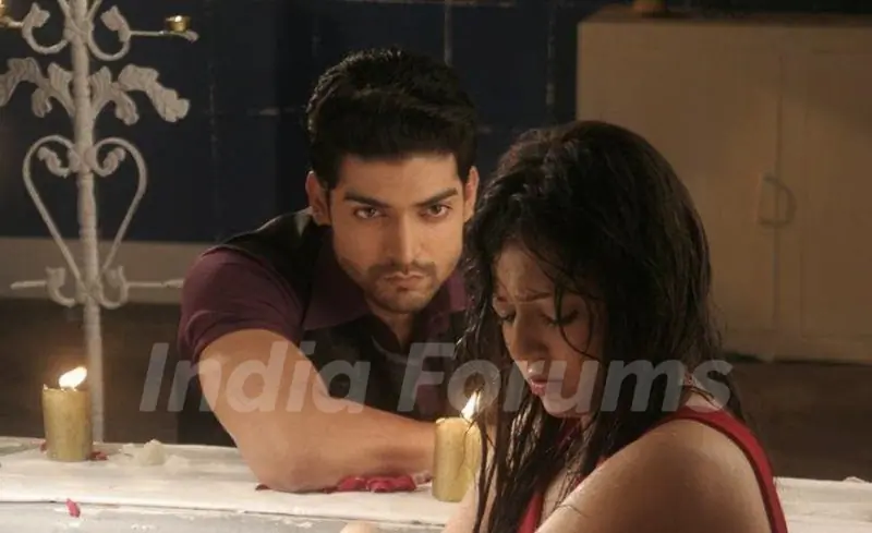 Still scene from Geet Hui Sabse Parayi