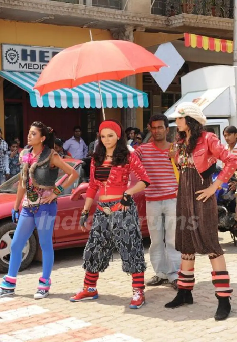 Additi Gupta, Kritika Kamra and Rakhi Sawant during the shooting of Zara Nachke Dikha