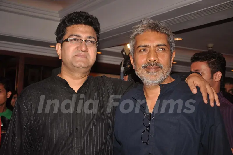 Prakash Jha and Prasoon Joshi at the launch of Deepti Naval's book in Taj Land's End